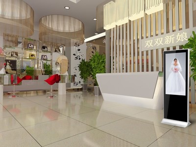 保千里系列產(chǎn)品掀起了商顯熱潮